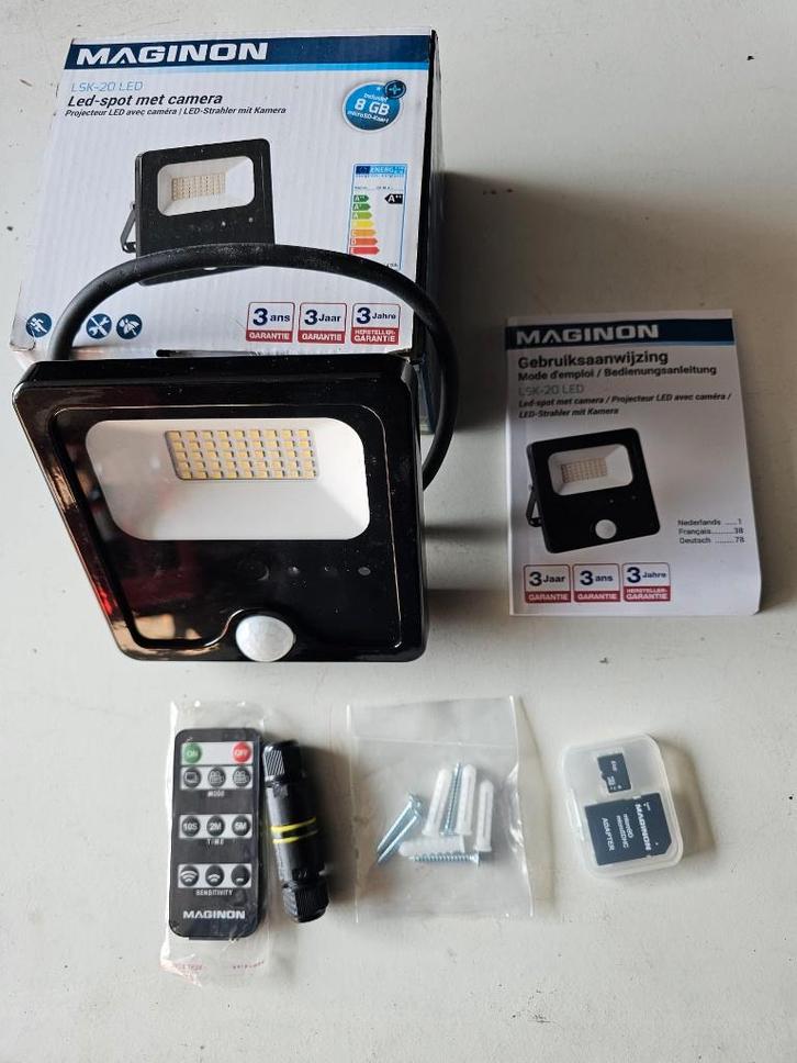 Maginon buitenspot met camera, TV, Hi-fi & Vidéo, Caméras de surveillance, Neuf, Enlèvement