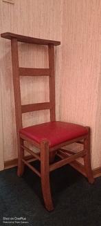 Chaise d'église en bois antique, Enlèvement