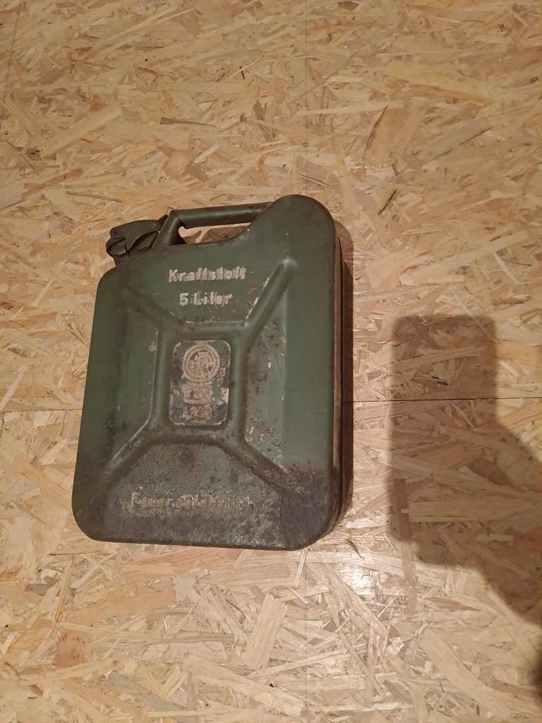 Jerrycan allemand 5l, Enlèvement ou Envoi