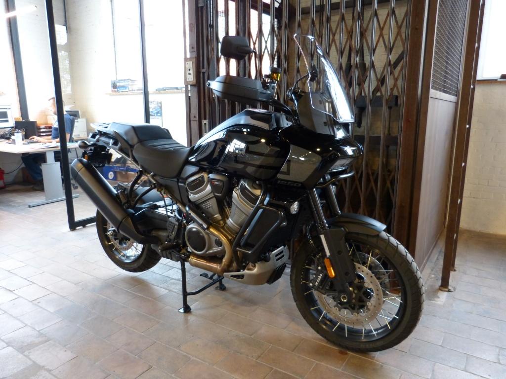 Harley-Davidson Adventure Touring Pan America Special RA1250, Motos, Motos | Harley-Davidson, Contrôle de traction, Entreprise