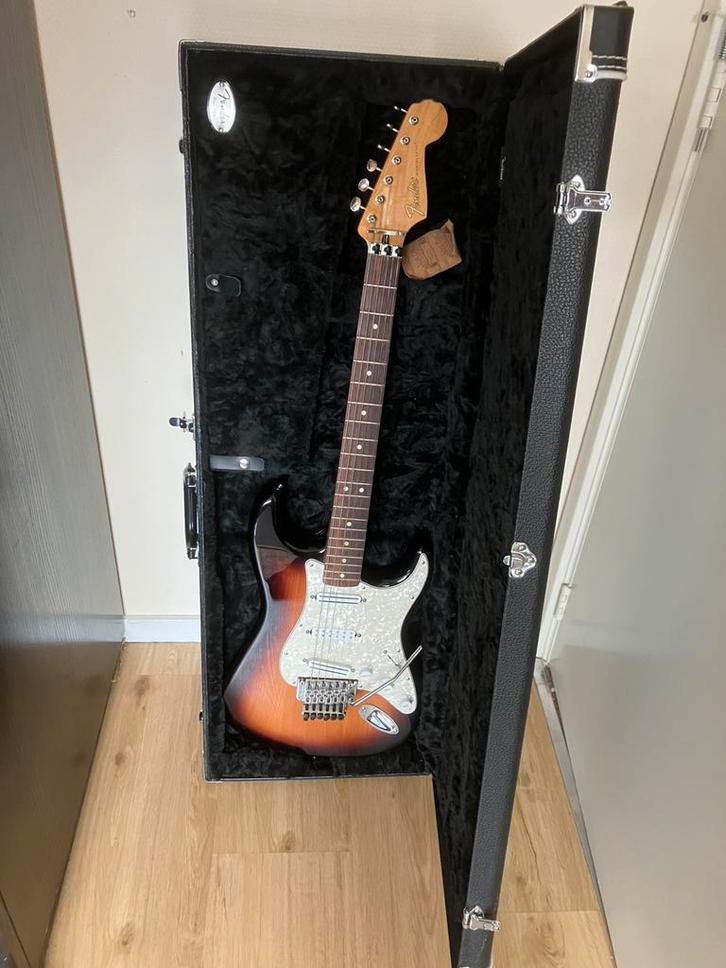 Fender Dave Murray Strat 2TSB, Musique & Instruments, Instruments à corde | Guitares | Électriques, Utilisé, Solid body, Fender
