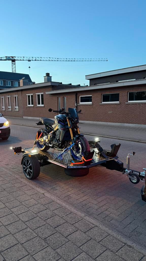 Moto aanhangwagen te huur!, Enlèvement, Comme neuf