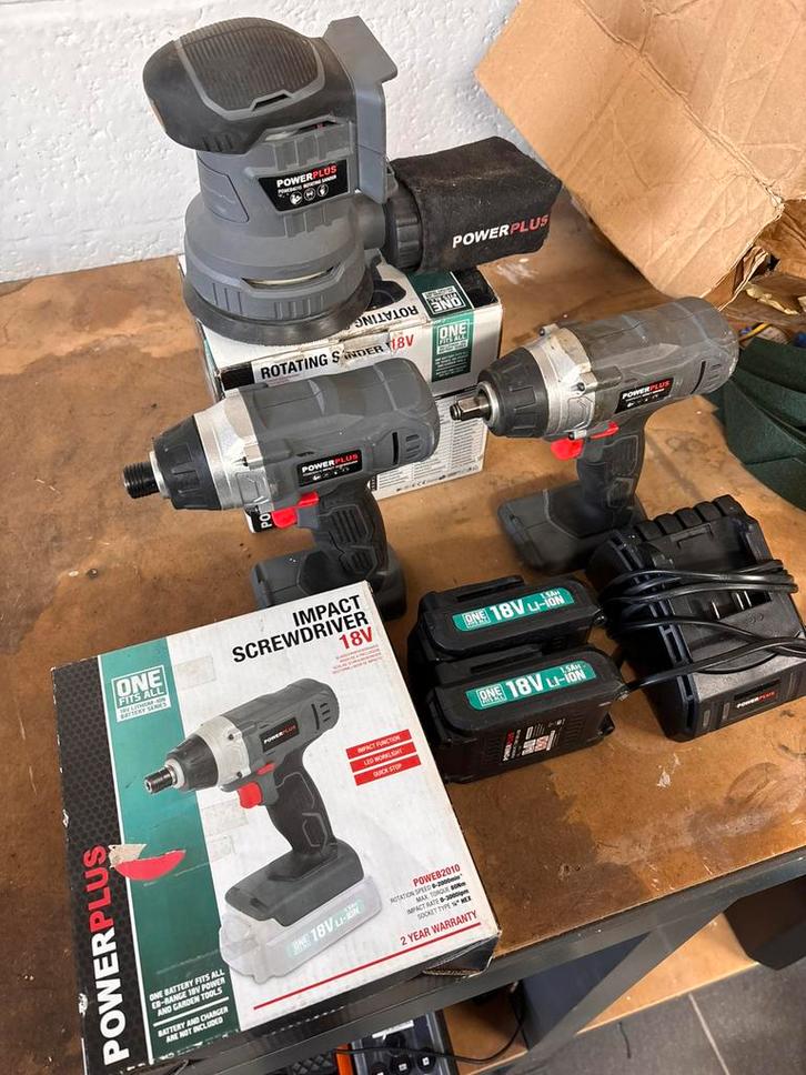 Power plus one fits all 18v, Doe-het-zelf en Bouw, Gereedschap | Boormachines, Gebruikt, Boor- en Schroefmachine, Variabele snelheid