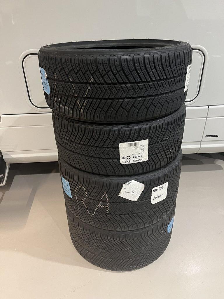 S 4x Michelin Pilot Alpin NO speciaal voor Porsche 911 3.8 T, Auto-onderdelen, Banden en Velgen, Ophalen, Gebruikt, 295 mm, -