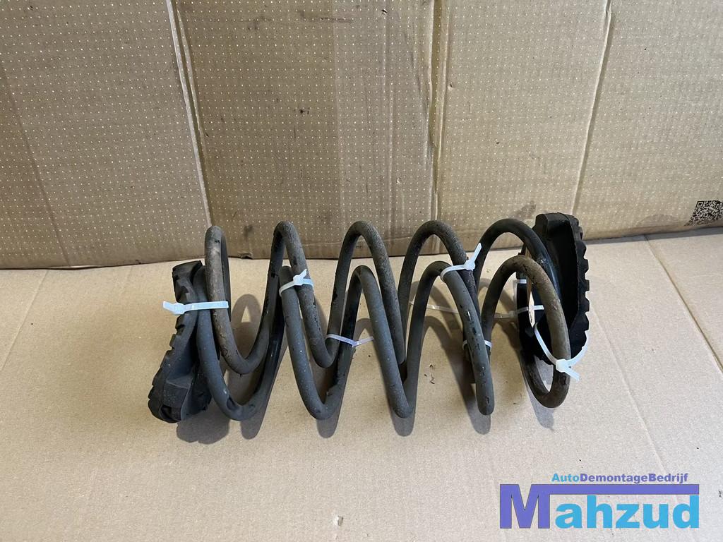 FIAT 500 Links rechts achter achteras veer spiraal 2007+, Gebruikt, Stellantis Europe S.p.A., Info@stellantis.com, Corso Giovanni Agnelli 200
10135  Turin, IT