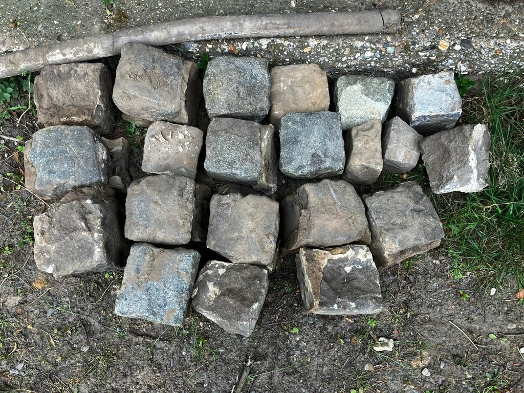 Gratis enkele kasseien, Ophalen, Zo goed als nieuw