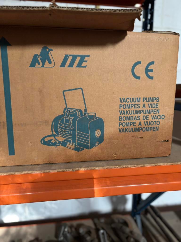 Fournitures de climatisation, Enlèvement, Comme neuf