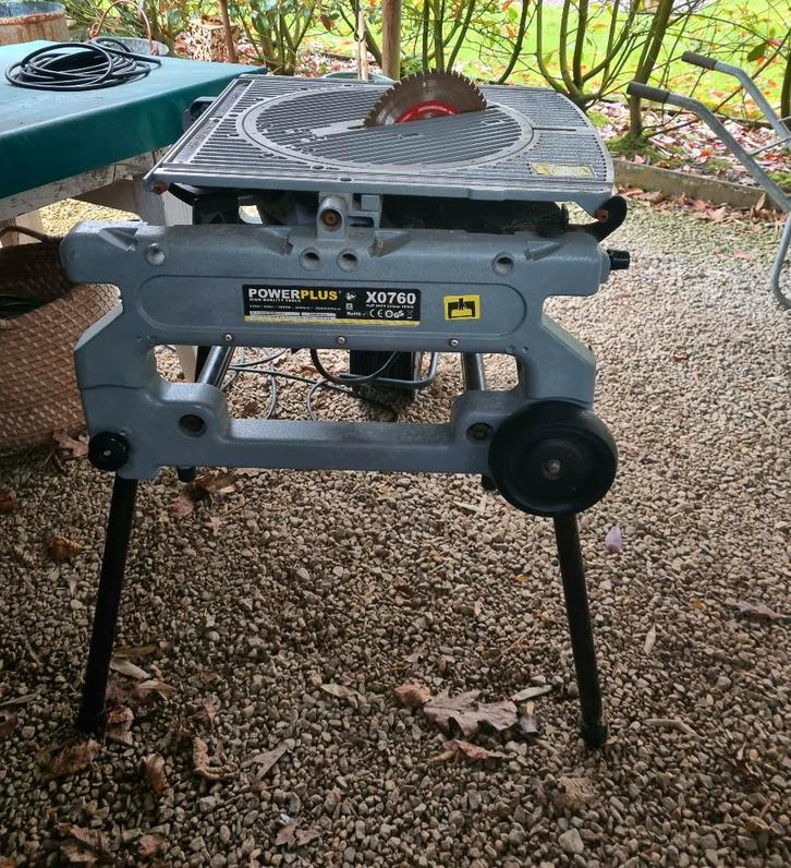 POWERPLUS X0760 Deze 1800W tafel/verstekzaag, Doe-het-zelf en Bouw, Gereedschap | Zaagmachines, Gebruikt, Ophalen