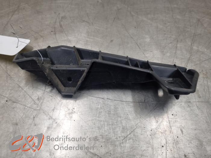 Support pare-chocs avant droit d'un Renault Master, Renault, -, 3 mois de garantie, Utilisé