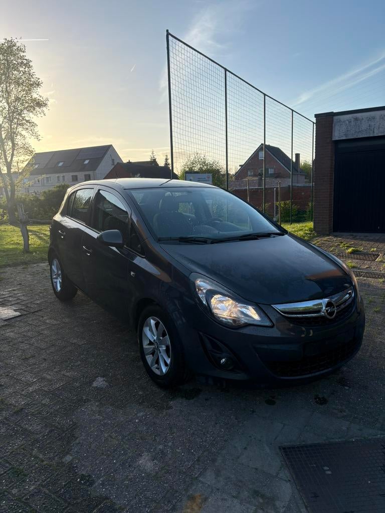 Opel corsa 1.2 Benzine Bwj 2014, Voorwielaandrijving, Euro 5, 4 cilinders, 65 kW
