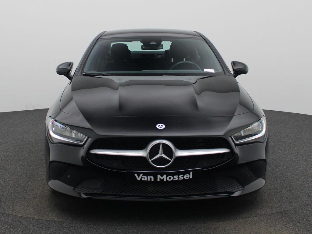 Mercedes-Benz CLA CLA 180 d Essential Line NAVI | CAMERA | Z, Stof, Gebruikt, Zwart, 4 cilinders