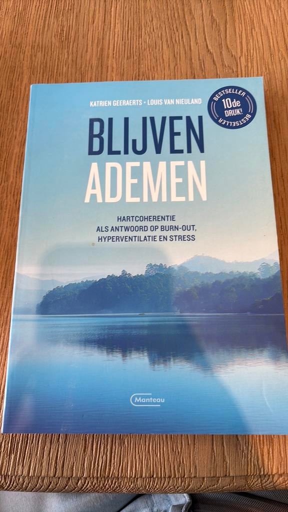 Blijven ademen, Boeken, Ophalen of Verzenden, Zo goed als nieuw