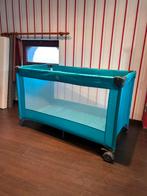 Lit parapluie, Enlèvement, Comme neuf