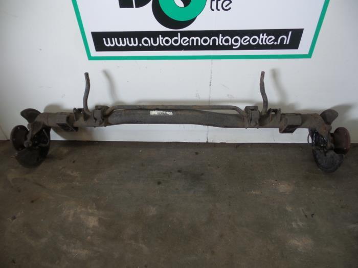 Arbre entraînement roue avant d'un Volkswagen Caddy (Caddy, Autos : Pièces & Accessoires, Freins & Transmission, Volkswagen, Utilisé