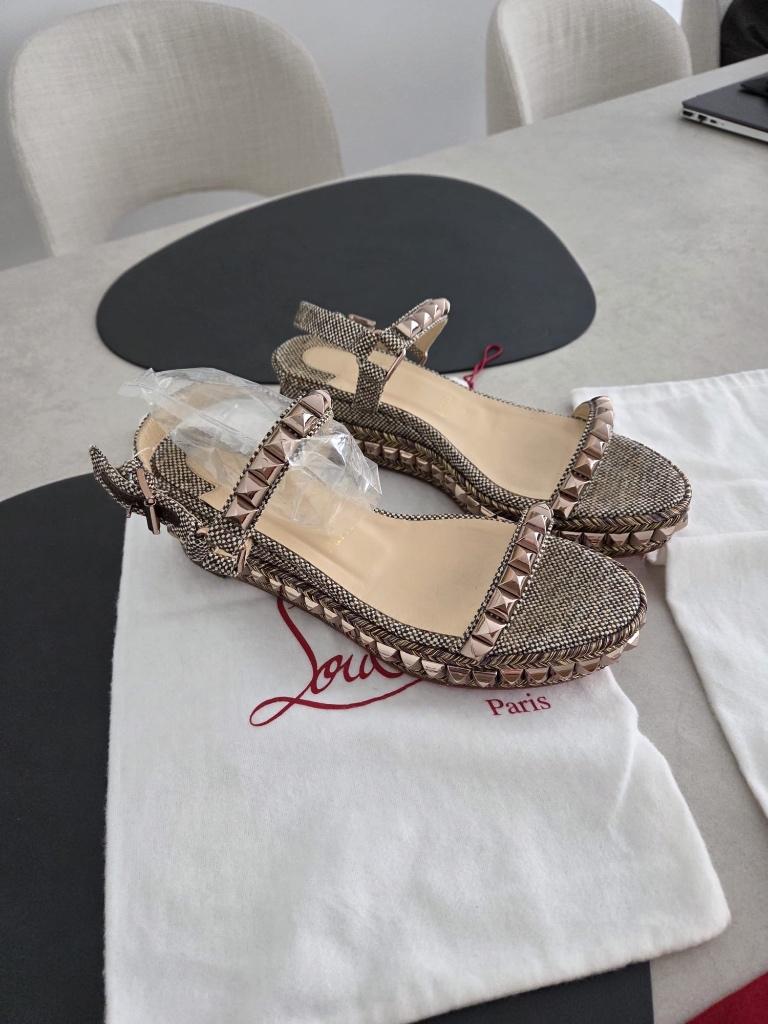 Sandalen Christian Louboutin maat 38 met factuur, Autres couleurs, Enlèvement, Sandales et Mûles, Neuf