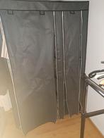 Penderie en plastique. Très bon état., Enlèvement