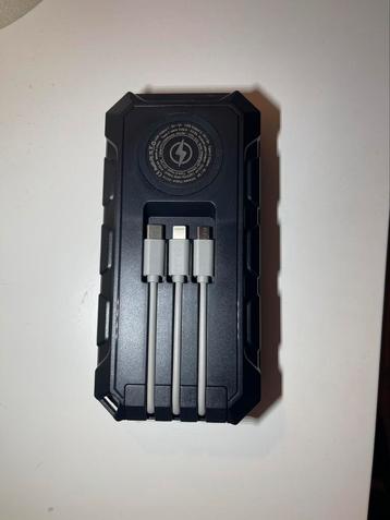 Powerbank met zonnepaneel  beschikbaar voor biedingen