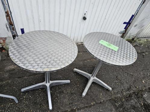 2 Tuintafels met aluminiumlook, Tuin en Terras, Tuintafels, Gebruikt, Rond, Metaal, Ophalen