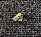 PIN - GPS - PLONGER - PLONGEUR - DUIKEN - DUIKER, Verzamelen, Verzenden, Gebruikt, Sport, Speldje of Pin