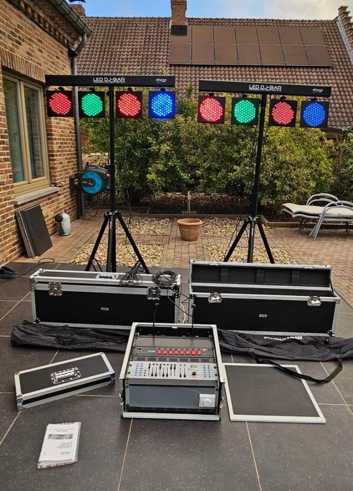 Set : 8x LED spot, 2x statief, DMX sturing, 3x case, 2x zak, Muziek en Instrumenten, Licht en Laser, Gebruikt, Licht, Geluidgestuurd