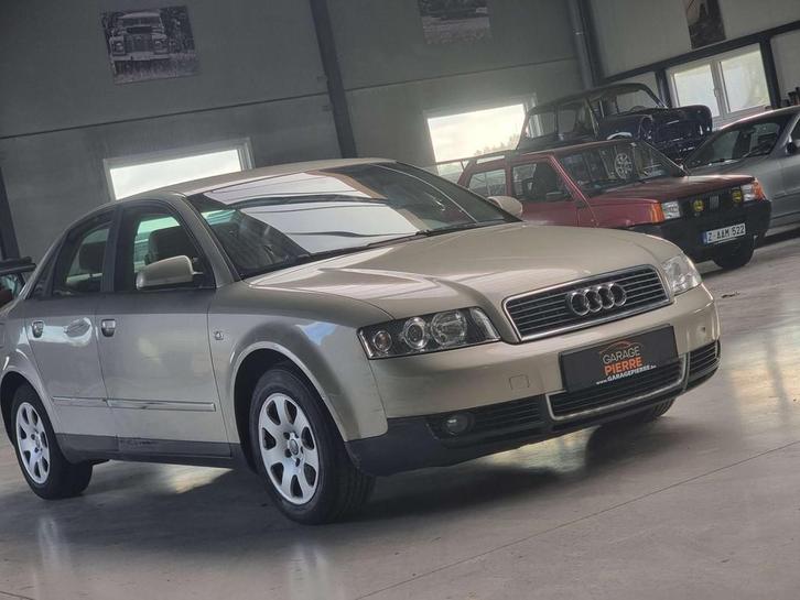 Audi A4 A4 1.9 TDi * 1er Propriétaire (bj 2004), Auto's, Audi, Te koop, A4, ABS, Airbags, Airconditioning, Alarm, Boordcomputer