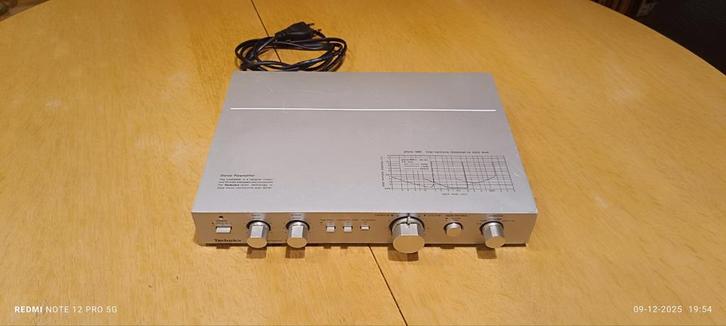 Technics SU-C 01 voorversterker, Audio, Tv en Foto, Versterkers en Ontvangers, Zo goed als nieuw, Ophalen of Verzenden