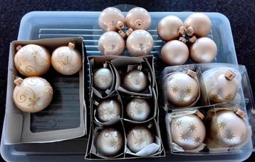Kerstballen champagne/beige 21 stuks beschikbaar voor biedingen
