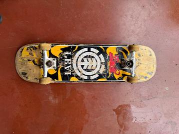 Skateboard  beschikbaar voor biedingen