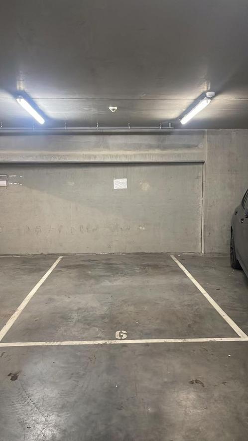 Emplacement parking à louer  ‼️ROGIER ( centre ville)‼️, Immo, Garages en Parkeerplaatsen