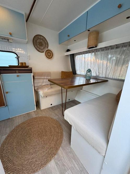 Caravan Knaus met 4 slaapplaatsen -750kg!, Caravans en Kamperen, Caravans, Particulier, tot en met 4, 500 - 750 kg, Treinzit, Knaus