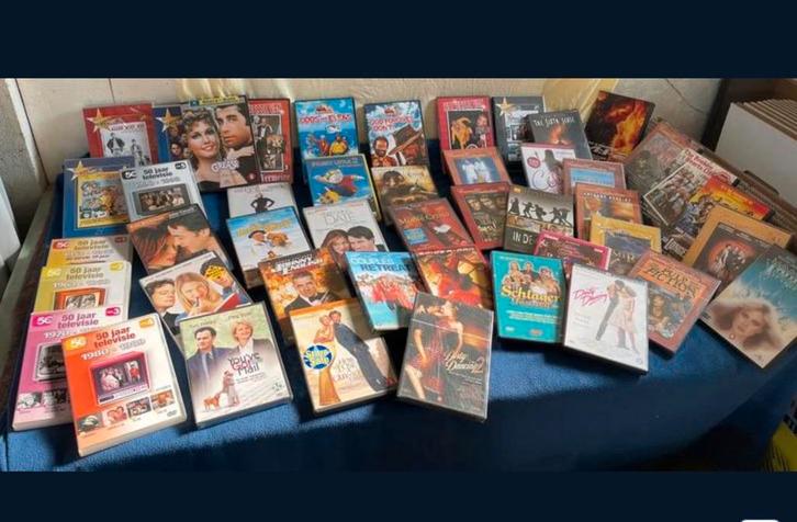 Dvds , kast , dvdspeler., CD & DVD, DVD | Autres DVD, Enlèvement
