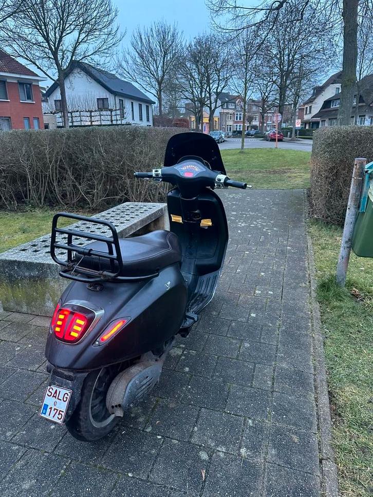 Vespa sprint A klasse 80cc met kickstart, Fietsen en Brommers, Scooters | Vespa, Ophalen