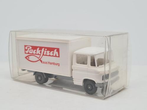 Mercedes L608 vrachtwagen vistransport - Wiking 1/87, Hobby en Vrije tijd, Modelauto's | 1:87, Zo goed als nieuw, Bus of Vrachtwagen