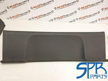 PASSAT B8 LIMO AFDEKKING SLOTSTEUN Instapbekleding 3G5863459 beschikbaar voor biedingen