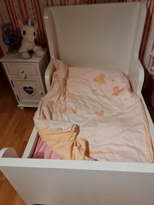 Lit enfant IKEA blanc 130cm ajustable 180 cm, Kinderen en Baby's, Kinderkamer | Bedden, Nieuw, Minder dan 140 cm, 85 tot 100 cm