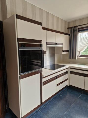 Complete keuken met oven + inductieplaat  beschikbaar voor biedingen