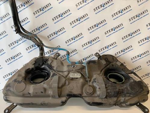 Tank van een Mercedes C-Klasse, Auto-onderdelen, Brandstofsystemen, Mercedes-Benz, Gebruikt, 3 maanden garantie, Ophalen of Verzenden