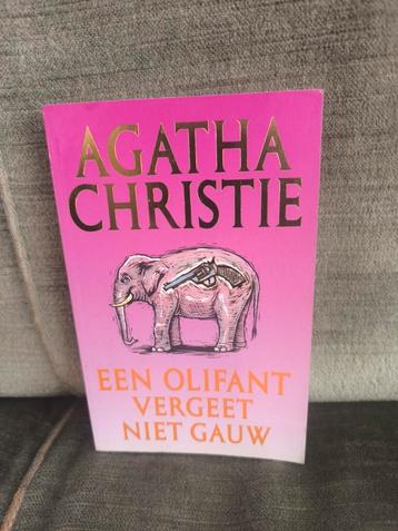 Een olifant vergeet niet gauw.    (Agatha Christie) beschikbaar voor biedingen