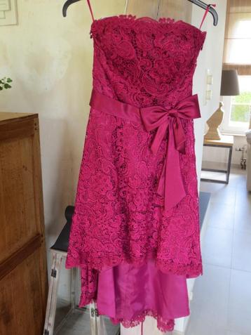 robe de cérémonie beschikbaar voor biedingen