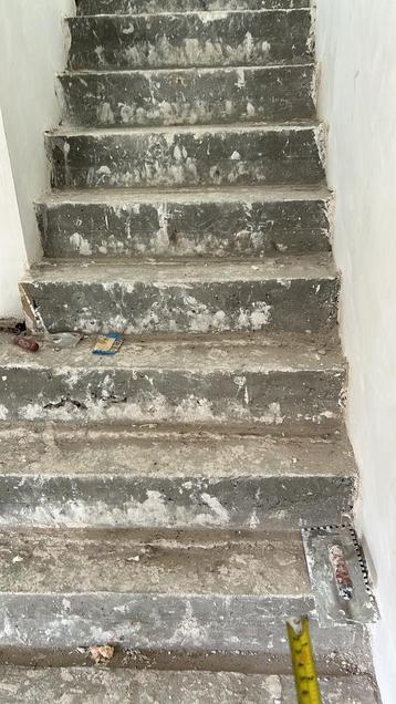 Recherche menuisier pour couvrir escalier