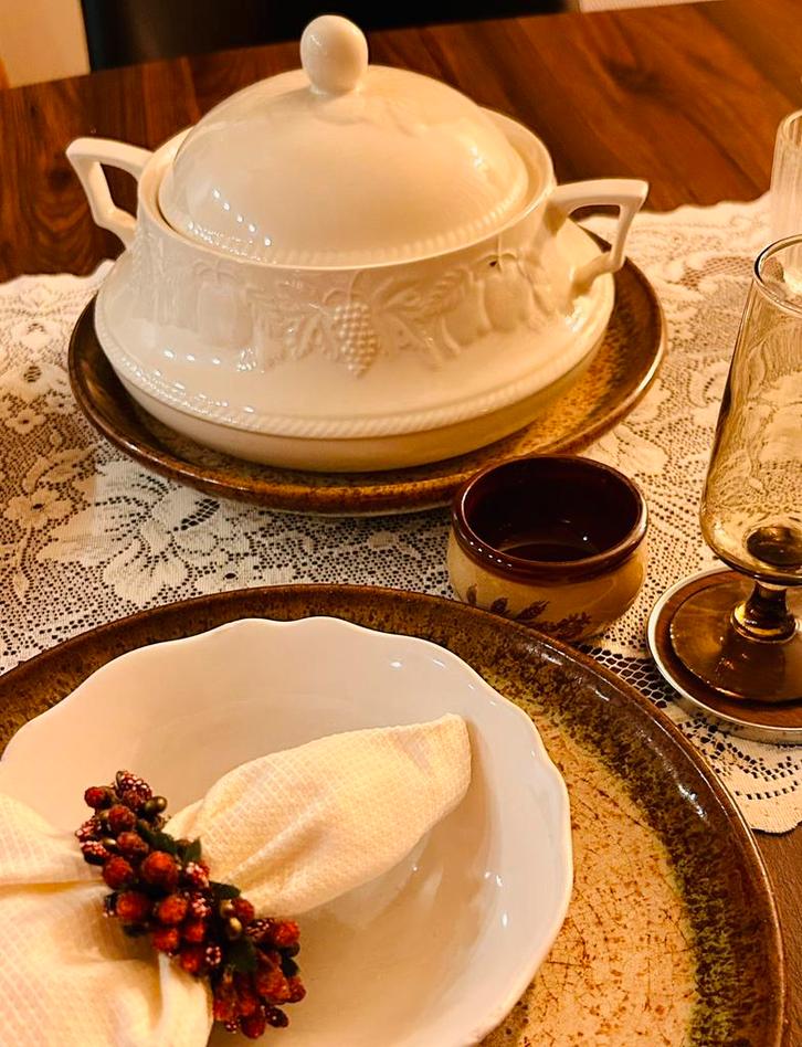 Soupière à légumes Royal Stafford Lincoln, Antiek en Kunst, Antiek | Servies los, Ophalen of Verzenden