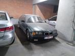 BMW 318i e36  140 000 km, Autos, BMW, Cuir, Achat, Noir, 5 places