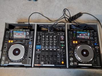 2 x CDJ2000NEXUS met DJM900NEXUS  beschikbaar voor biedingen
