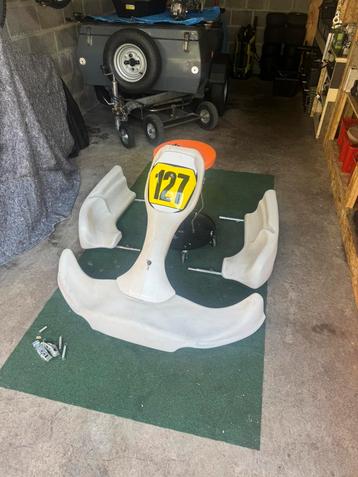 Body, voor karting beschikbaar voor biedingen