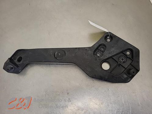 Frontdeel steun van een Renault Trafic, Auto-onderdelen, Carrosserie, Renault, Gebruikt, 3 maanden garantie, Ophalen of Verzenden