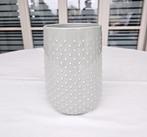 Mintgroen/grijzige porseleinen vaas met polkadots, Enlèvement ou Envoi, Comme neuf, Poterie ou Porcelaine, Moins de 50 cm