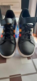 Adidas  schoenen, Ophalen of Verzenden, Zo goed als nieuw, Schoenen