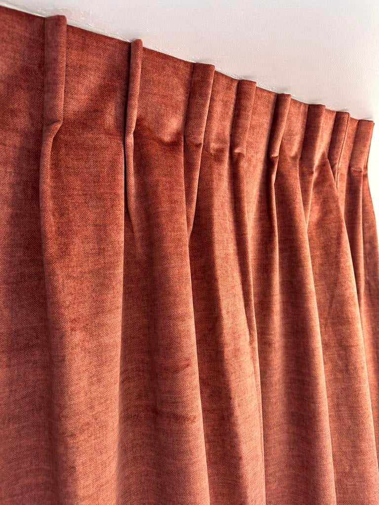 Rideaux thermiques et occultants NEUFS, Maison & Meubles, Ameublement | Rideaux & Stores à lamelles, Neuf, 200 cm ou plus, 150 à 200 cm