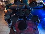 Elektrische drum Alesis Surge Mesh met drumkruk en mat, Muziek en Instrumenten, Drumstellen en Slagwerk, Ophalen of Verzenden