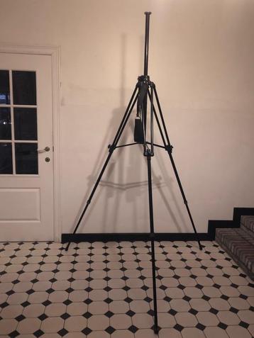 Manfrotto 028B statief (2,27m) + Manfrotto driewegskop beschikbaar voor biedingen